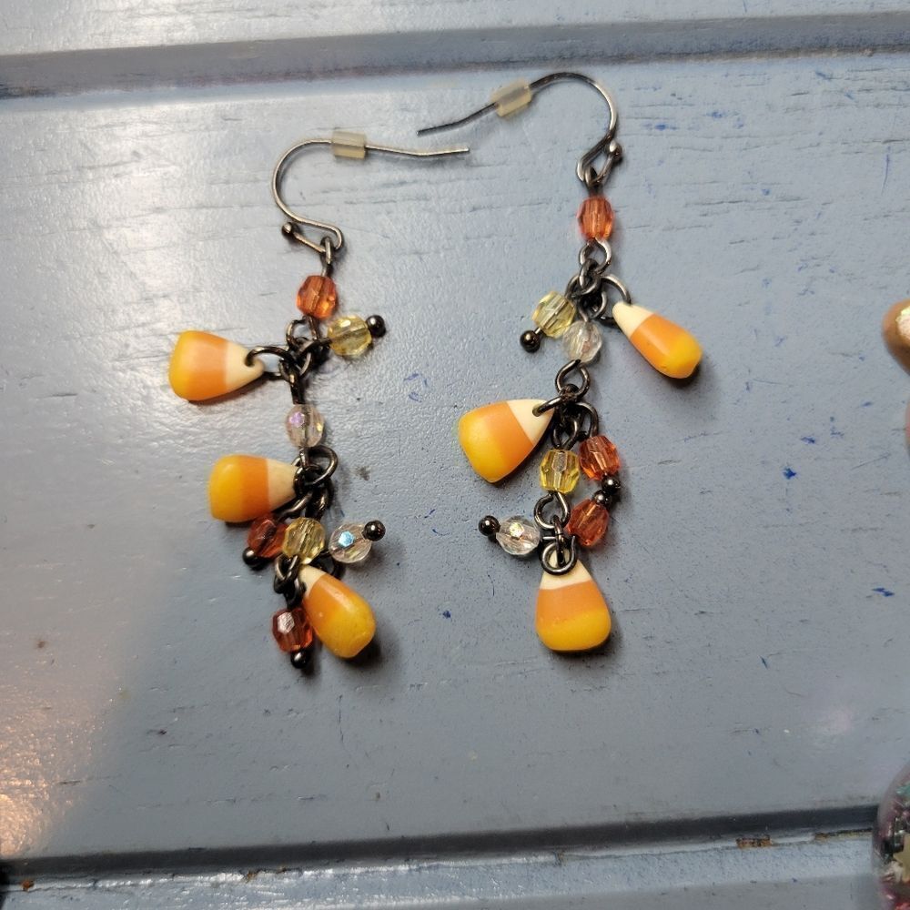 Holiday earrings - Picture 9 of 9
